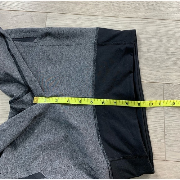 Lululemon Smooth Stride Crop Leggings Heathered Black - Picture 14 of 16